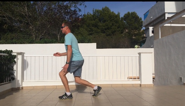 Ski fitness - Lunge jumps exercise