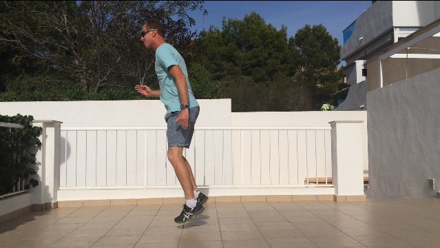 Ski fitness - Lunge jumps exercise